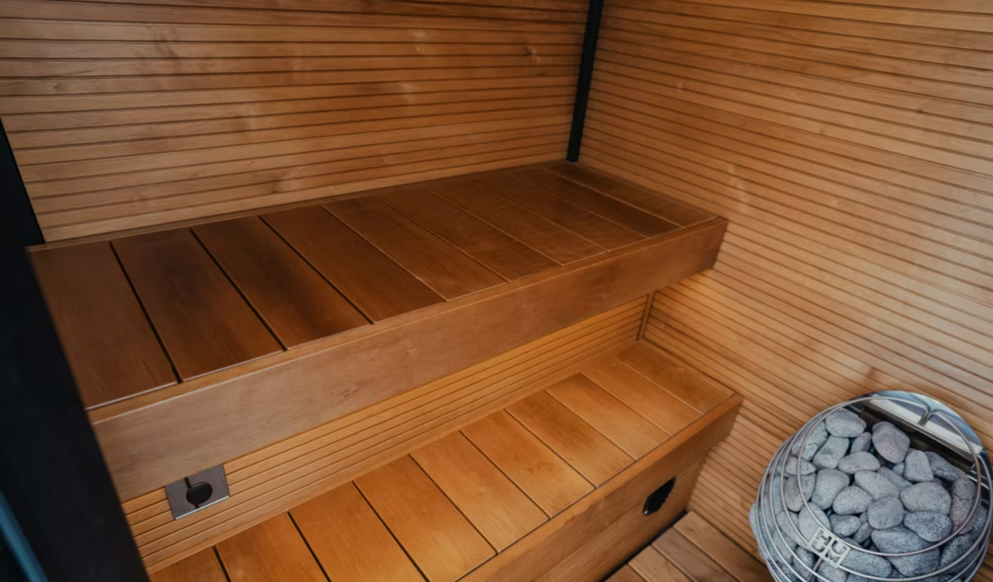 Haljas Hele Glass Mini Outdoor Sauna