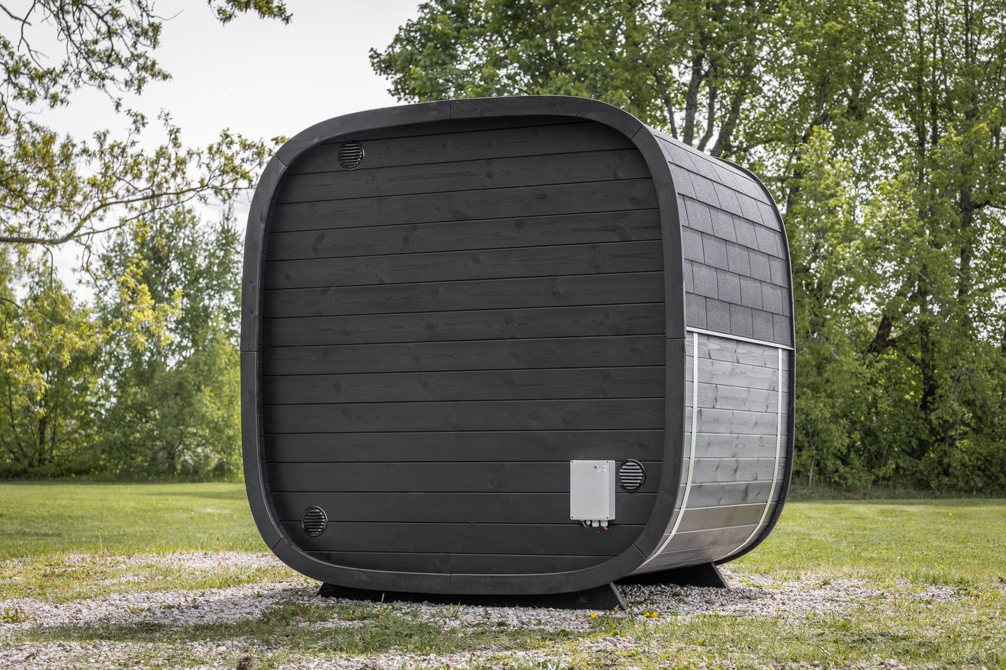 Leil® Black Cube Classic Outdoor Sauna (4 person)