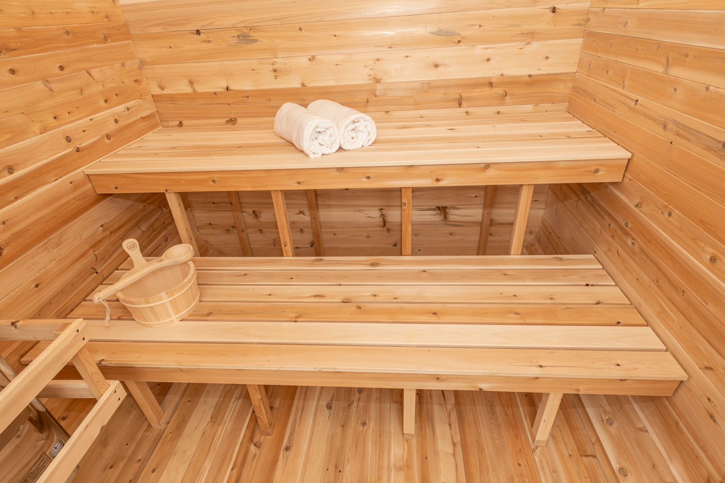 Luna Sauna - Canadian Timber Knotty White Cedar