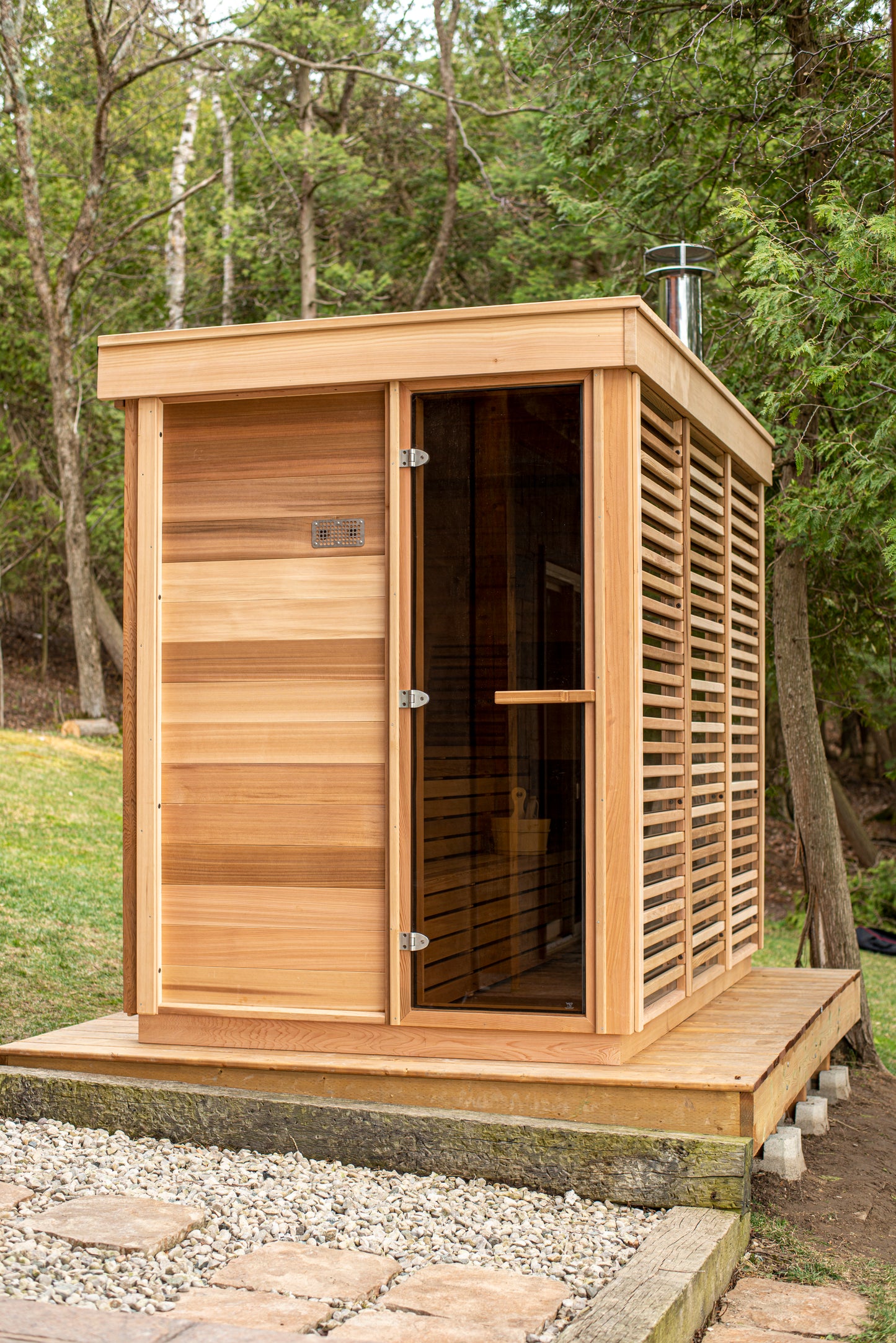 Outdoor Sauna - Pure Cube Clear Red Cedar CU580