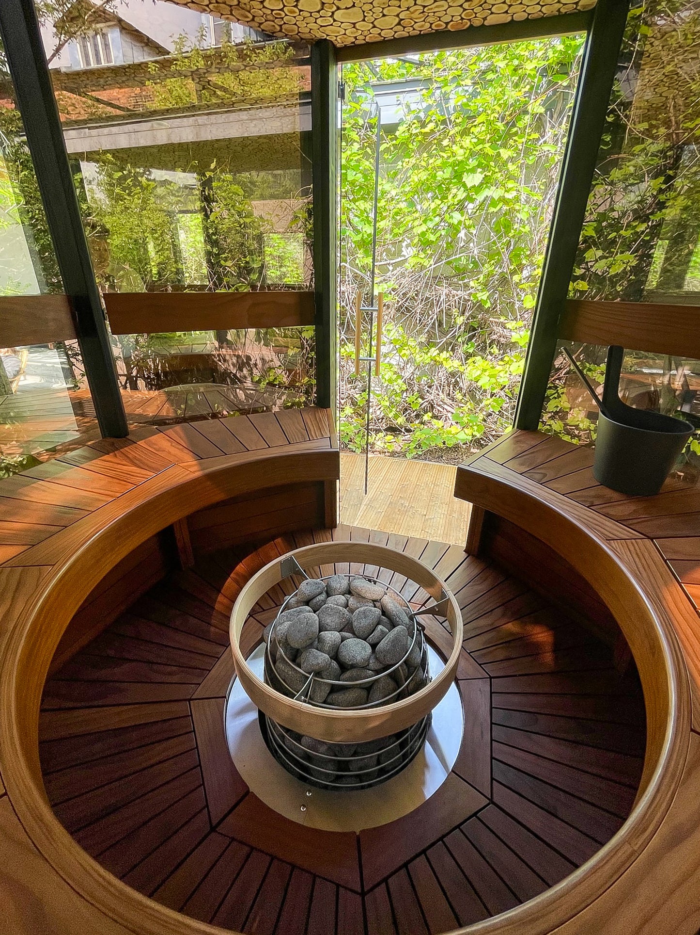 Haljas Hele Glass Single Luxury Outdoor Sauna