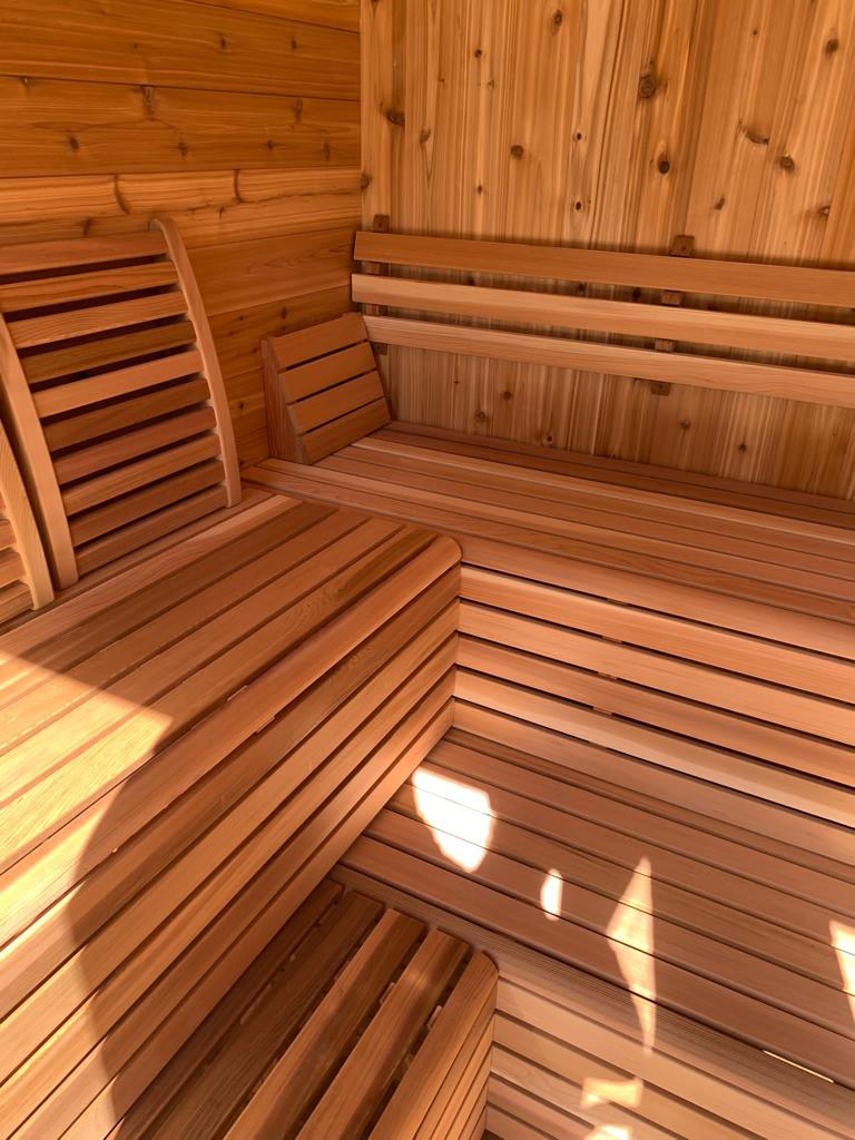Luna Sauna - Dundalk Knotty Red Cedar