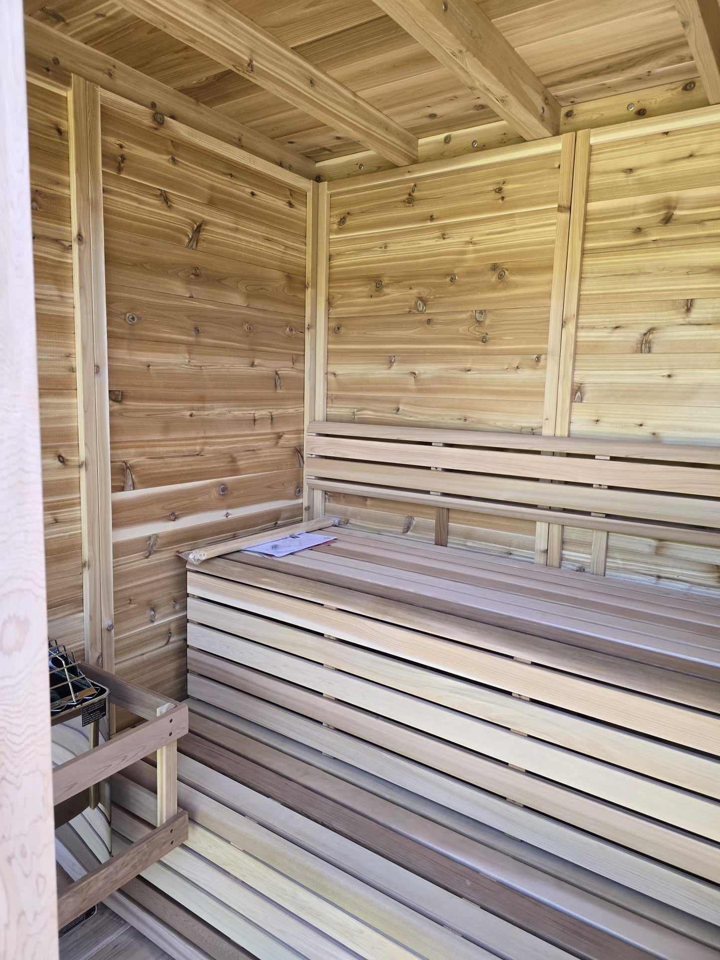 Outdoor Sauna - Pure Cube Knotty Red Cedar CU552