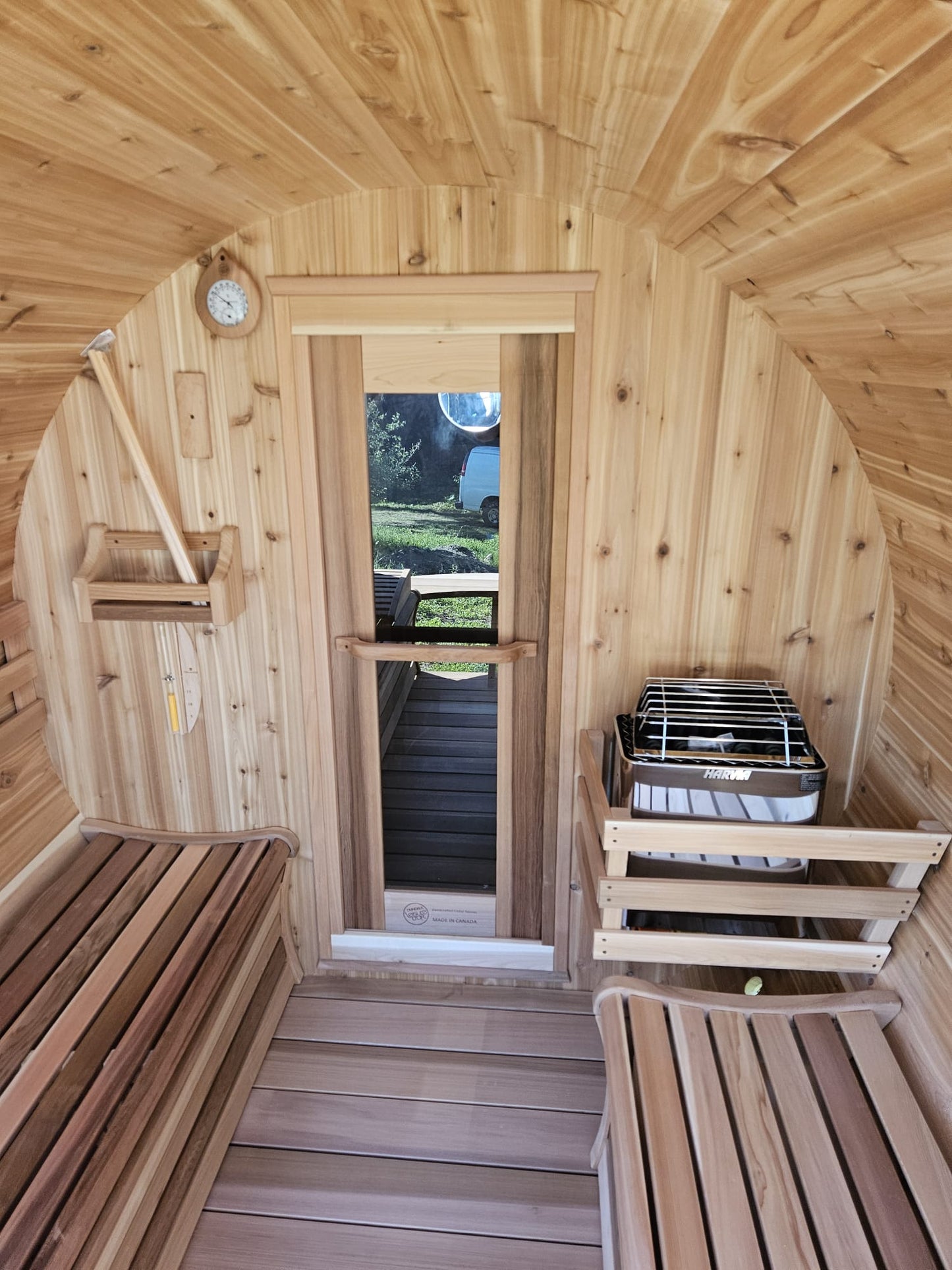 Panoramic Sauna - Dundalk Knotty Red Cedar