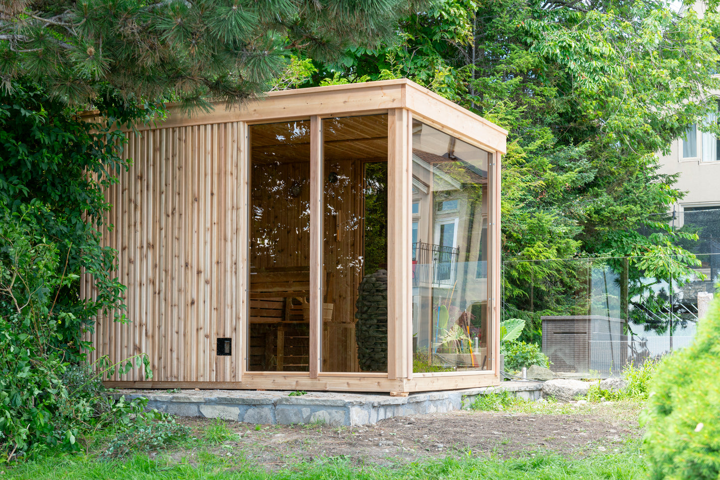 Orion Sauna - Pure Cube Knotty Red Cedar