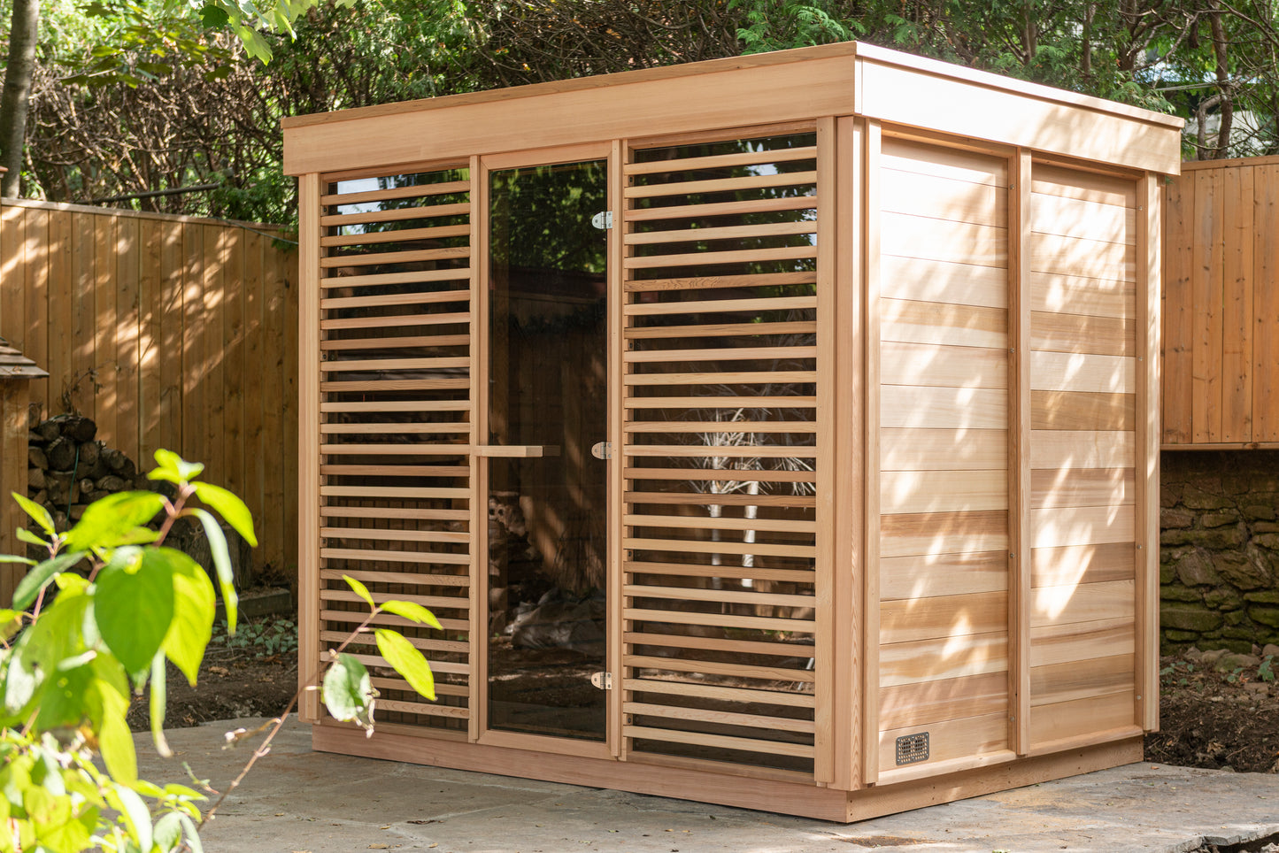 Outdoor Sauna - Pure Cube Clear Red Cedar CU670