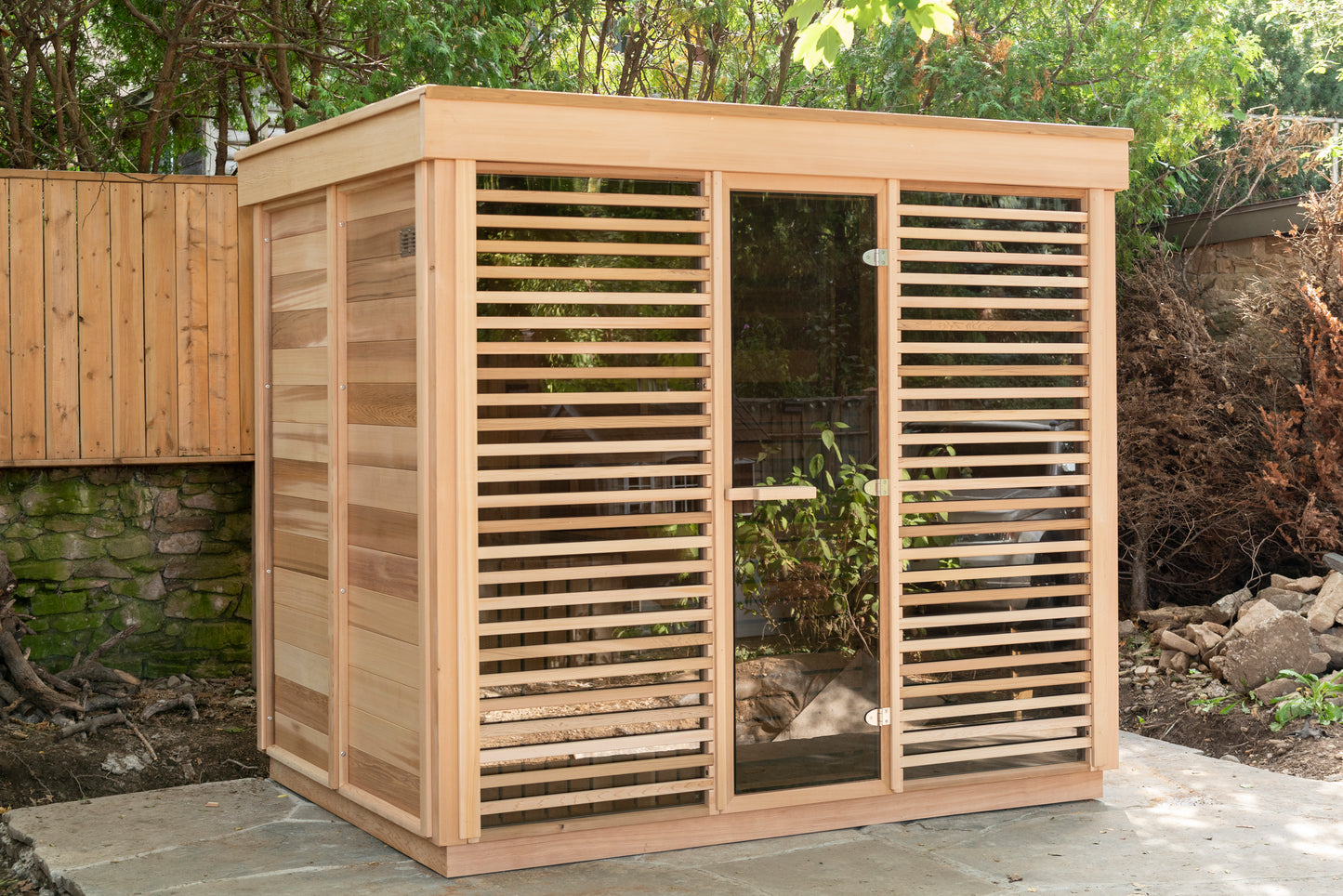 Outdoor Sauna - Pure Cube Clear Red Cedar CU670
