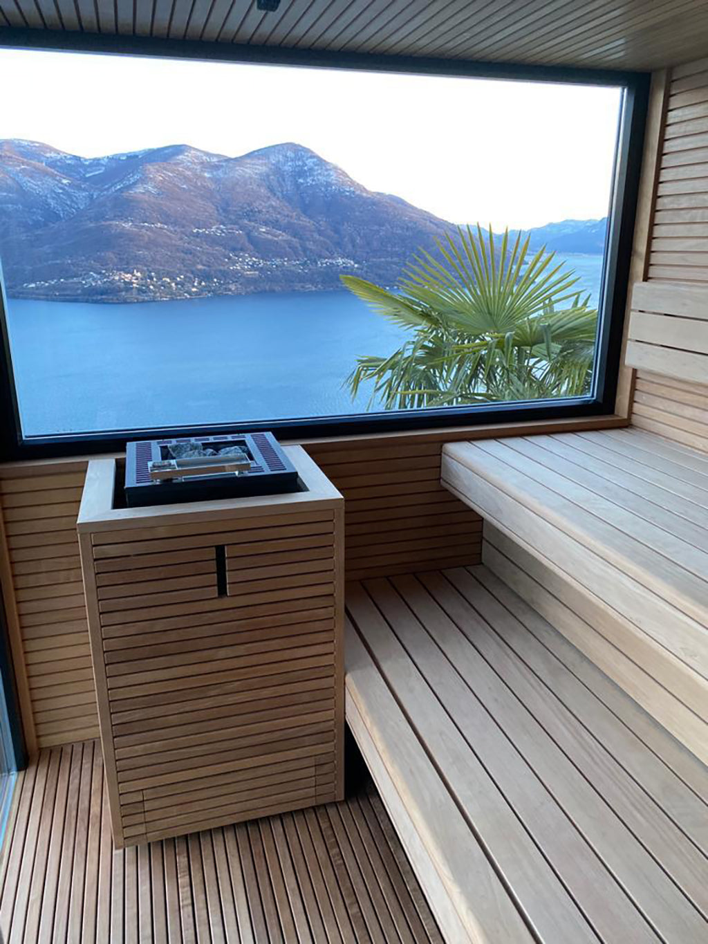 Auroom Arti 5-Person Sauna